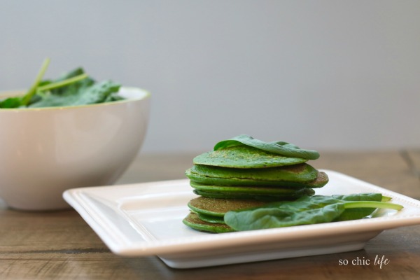 Easy Spinach Pancakes via @SoChicLife | The Sneaky Chef | Spinach Pancakes Your Kids WILL Eat