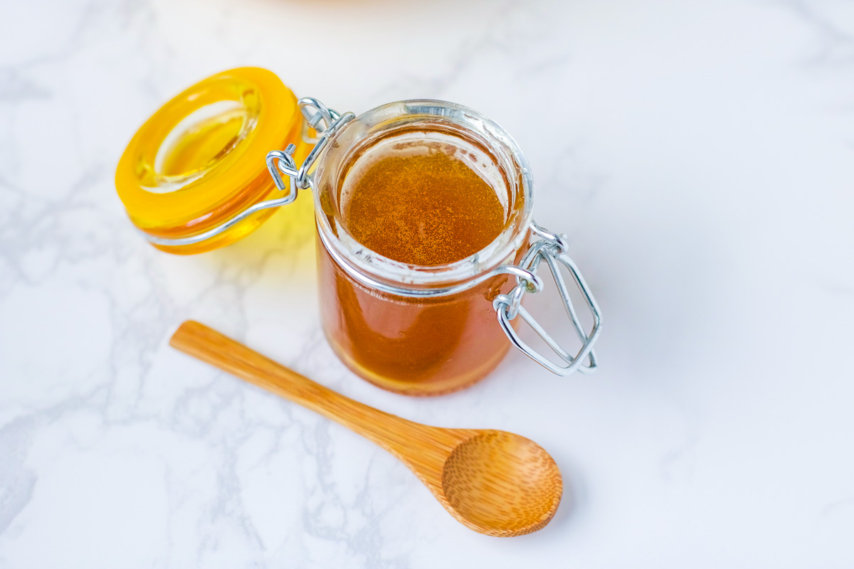 Homemade honey face wash combines antibacterial, anti-inflammatory and natural moisturizing power of honey with essential and nourishing oils.